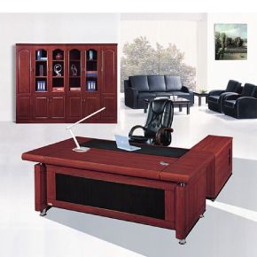 Picture for category שולחנות מנהלים